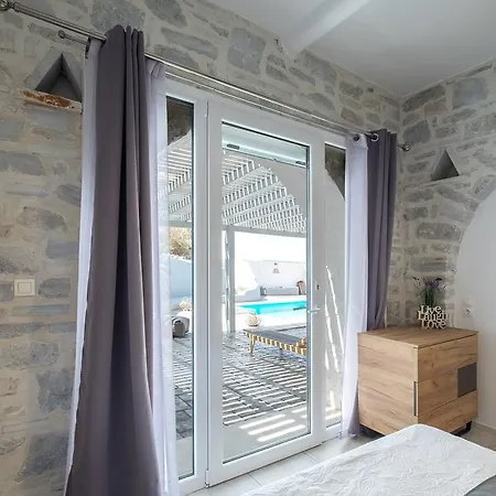 Paros Nereids * Paro